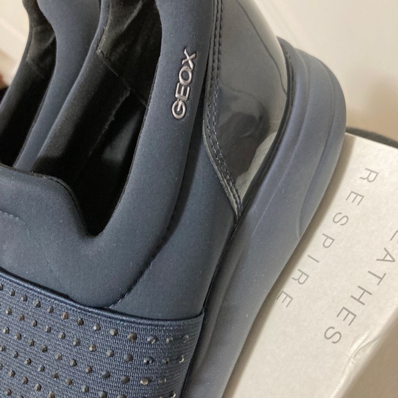 Geox Respira  Dark Navy Women's Sneakers EU 38/ US 8 - Picture 9 of 15